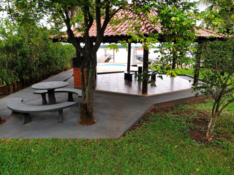 imóvel com 1316m² - Centro - Glicerio