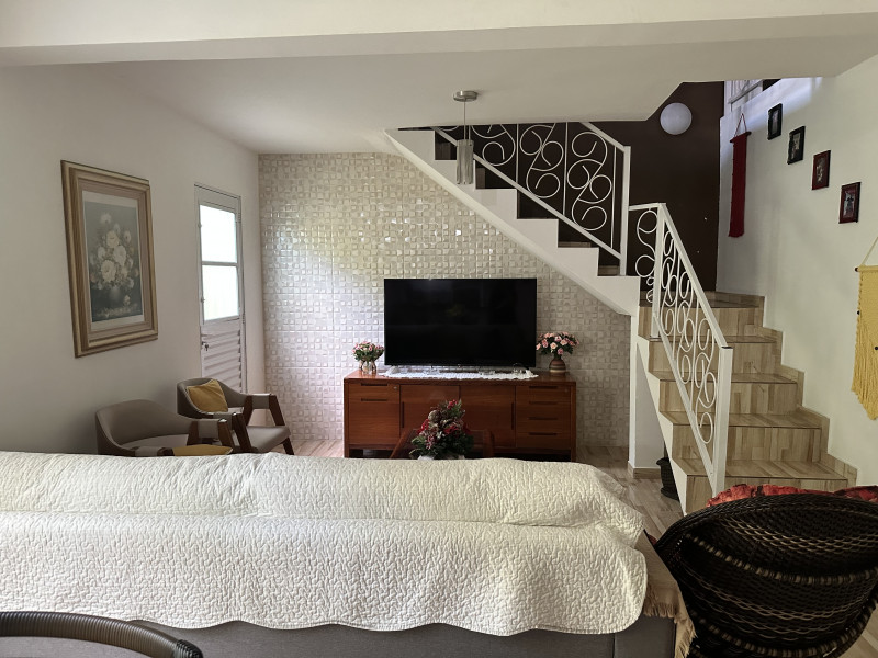 Casa à venda Xaxim com 290m² e 4 quartos por R$ 680.000 - 16316178-img-2841.jpeg