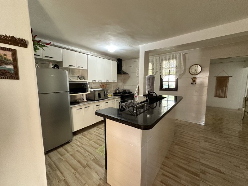 Casa à venda Xaxim com 290m² e 4 quartos por R$ 680.000 - 308439948-img-2847.jpeg