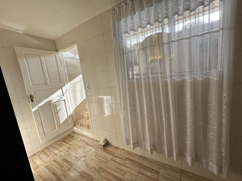 Casa à venda Xaxim com 290m² e 4 quartos por R$ 680.000 - 467103387-img-2851.jpeg