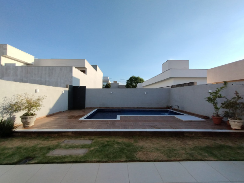 Casa de condomínio à venda Jardim Golden Park com 170m² e 3 quartos por R$ 795.000 - 693426824-quintal-2.jpg