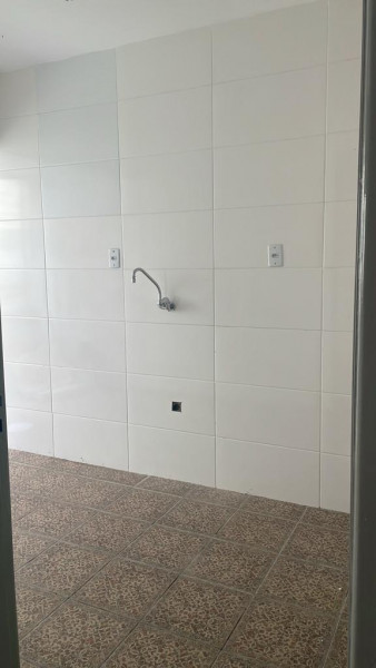 Apartamento à venda Jardim Leopoldina com 60m² e 2 quartos por R$ 180.000 - 2106790830-022784c0-1fcb-4eab-8d36-a95d771824d4.jpeg