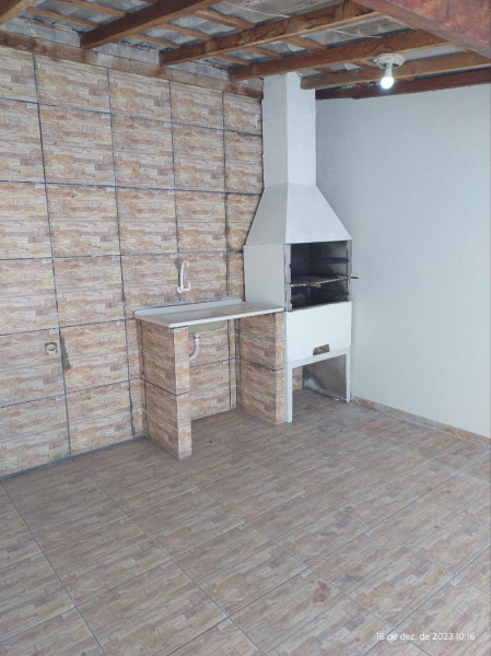 Casa à venda Jardim Débora com 125m² e 3 quartos por R$ 299.000 - 1743403584-terreno-fundos-visao-da-churrasqueira-e-da-pia.jpg