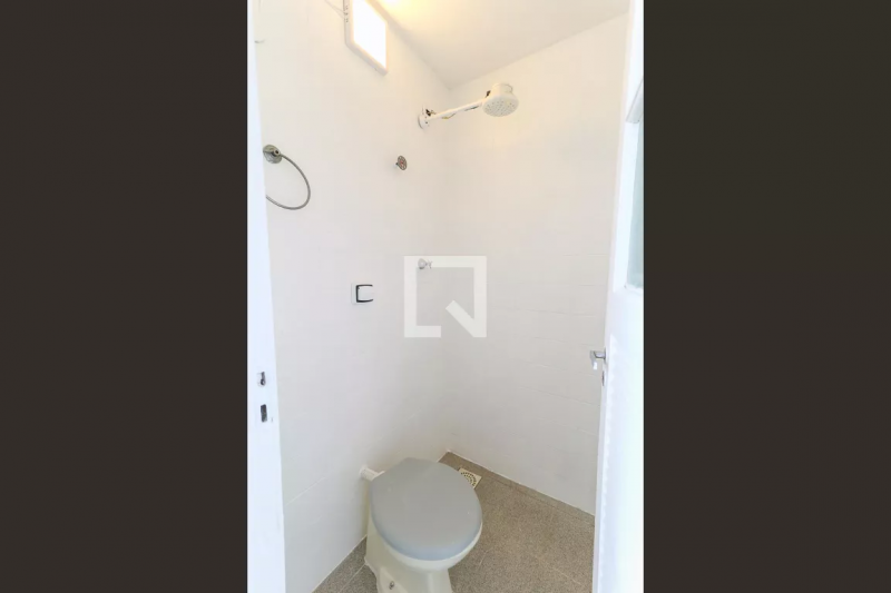 Apartamento à venda Lins de Vasconcelos com 60m² e 2 quartos por R$ 240.000 - 529118991-anyconv.png