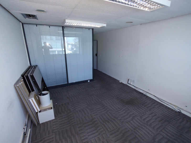 Comercial à venda Barra da Tijuca com 80m² e 1 quarto por R$ 500.000 - 1601991950-img-20220622-091516712.jpg