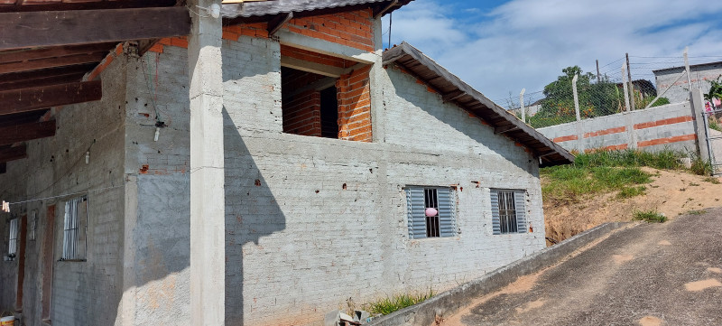 imóvel com 6800m² - JARDIM DOS EUCALIPTOS - biritiba mirim