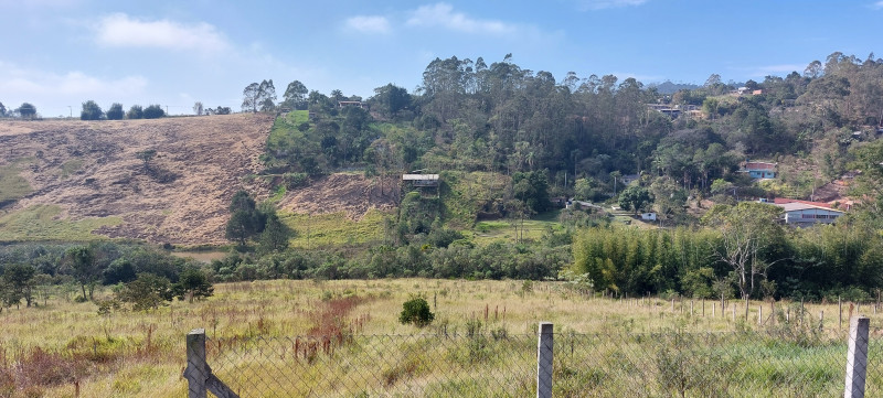 imóvel com 6800m² - JARDIM DOS EUCALIPTOS - biritiba mirim