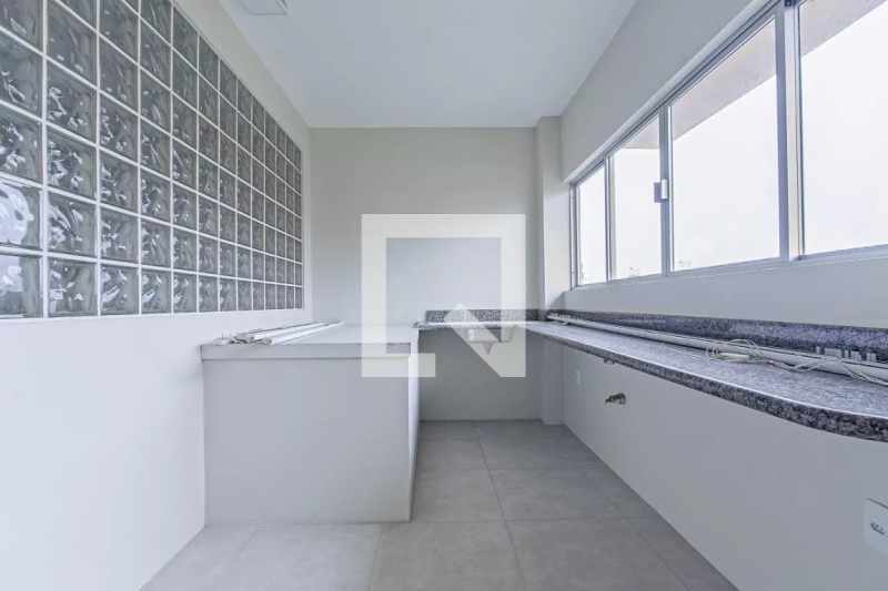 Comercial à venda Estreito com 522m² e 1 quarto por R$ 2.290.000 - 699336421-cozinha.png