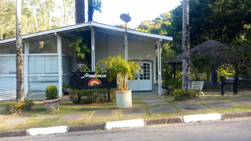 imóvel com 220m² - Parque Suica - Caieiras