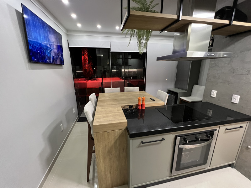 Apartamento à venda Mariscal com 145m² e 3 quartos por R$ 1.950.000 - 111785490-cozinha1.JPG