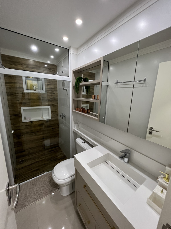 Apartamento à venda Mariscal com 145m² e 3 quartos por R$ 1.950.000 - 433573463-quarto-fundos-banheiro.JPG