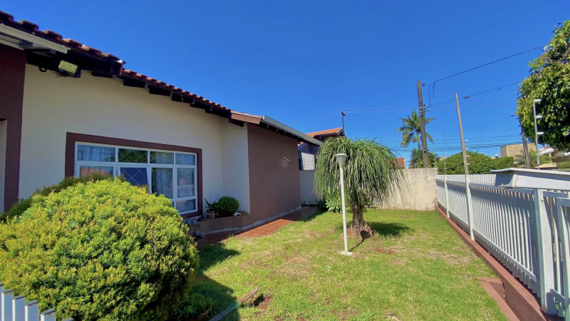 Casa à venda Centro com 200m² e 4 quartos por R$ 580.000 - 175974811-img-9537.jpg