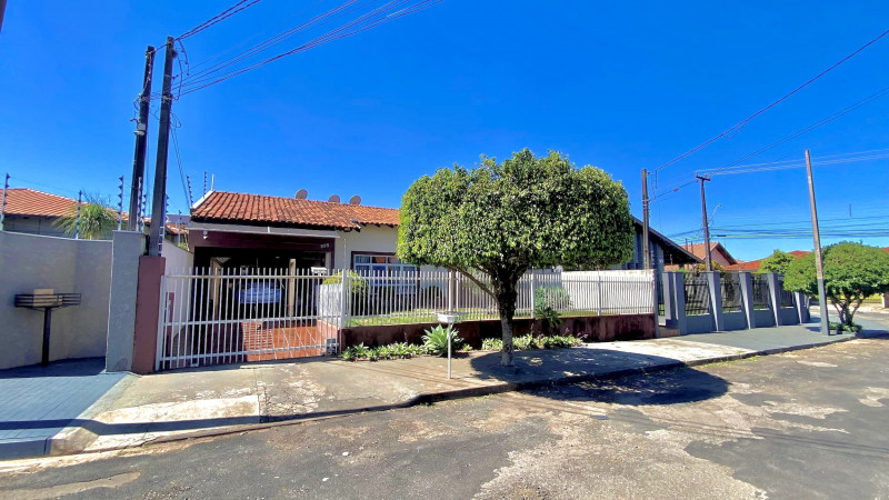 Casa à venda Centro com 200m² e 4 quartos por R$ 580.000 - 215443354-img-9534.jpg