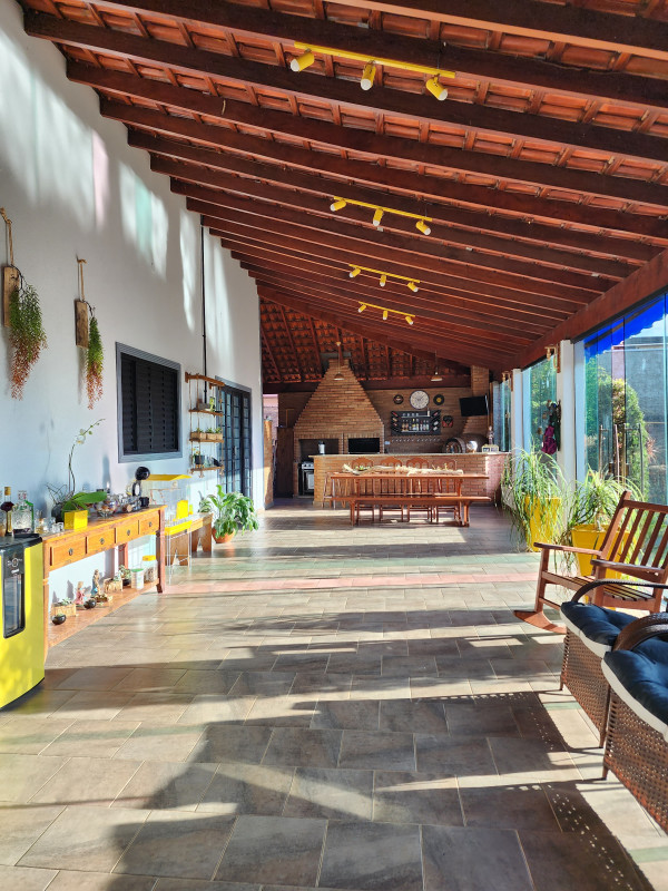 imóvel com 1027m² - Centro - Cosmopolis