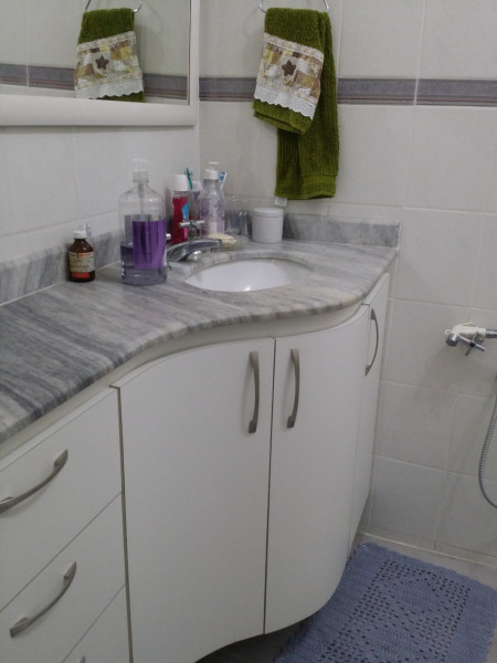 Casa à venda Ingá com 260m² e 4 quartos por R$ 1.300.000 - 633351324-banheiro-privativo-superior.jpg