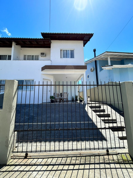 Casa à venda Santa Mônica com 115m² e 3 quartos por R$ 1.030.000 - 58470376-whatsapp-image-2024-01-14-at-20.jpeg