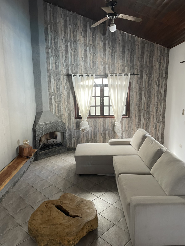 Casa para alugar Jardim Terras de São João com 200m² e 3 quartos por R$ 4.500 - 1940593189-img-8084.jpeg