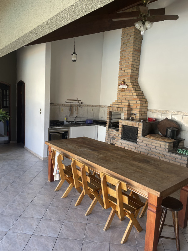 Casa para alugar Jardim Terras de São João com 200m² e 3 quartos por R$ 4.500 - 2052375398-img-8078.jpeg