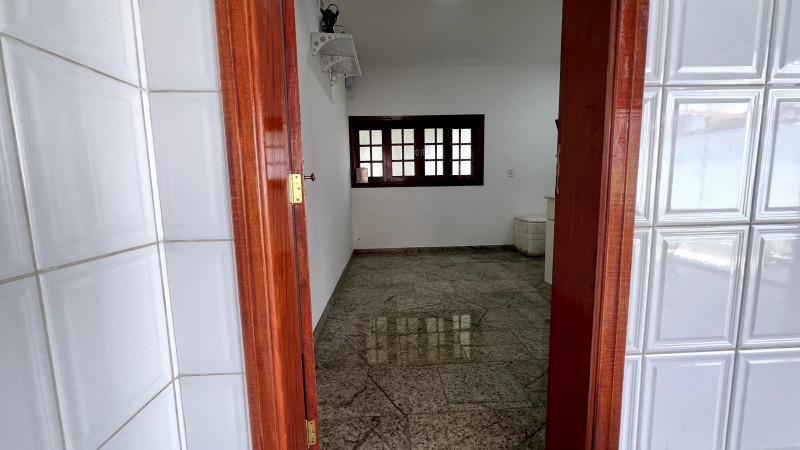 Casa à venda Werner Plaas com 334m² e 1 quarto por R$ 800.000 - 1922059622-img-4446.jpg