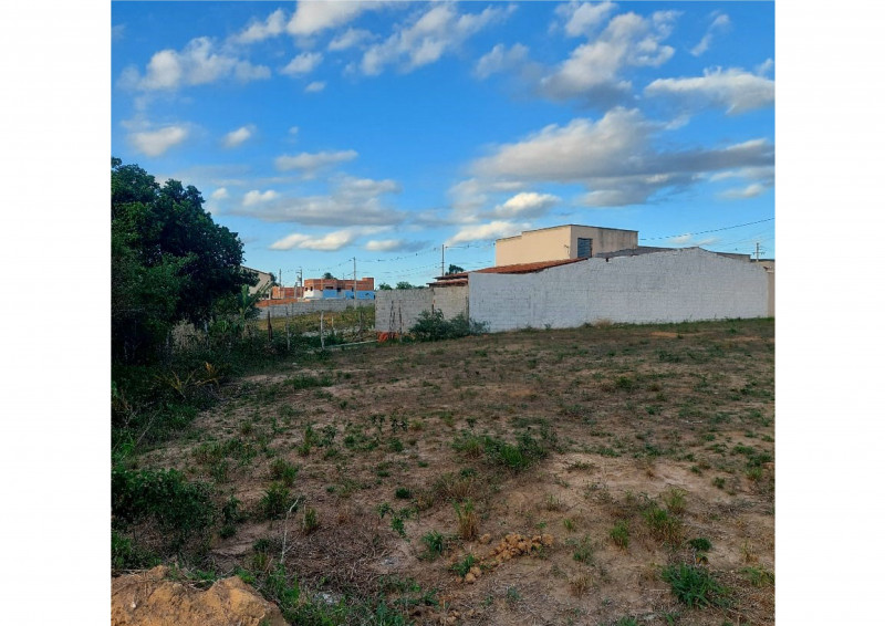 imóvel com 172m² - Centro - Irara
