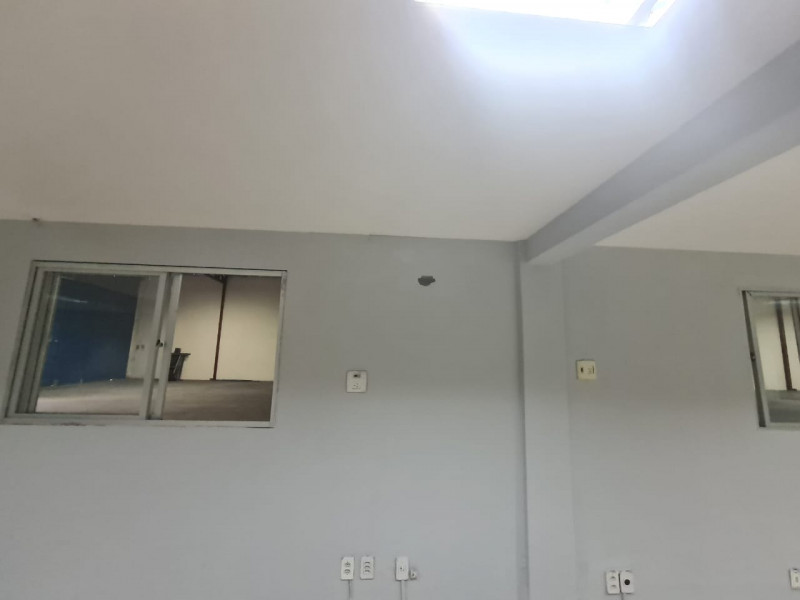 Comercial para alugar Alecrim com 1240m² e 1 quarto por R$ 19.500 - 1086049174-img-20240116-wa0017.jpg
