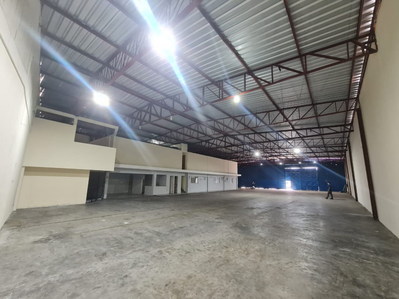Comercial para alugar Alecrim com 1240m² e 1 quarto por R$ 19.500 - 1116213578-img-20240116-wa0024-1.jpg