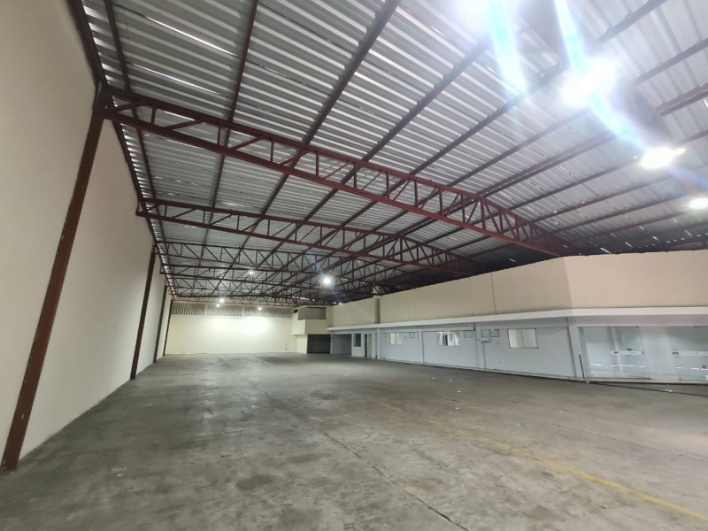 Comercial para alugar Alecrim com 1240m² e 1 quarto por R$ 19.500 - 1795865369-img-20240116-wa0023.jpg