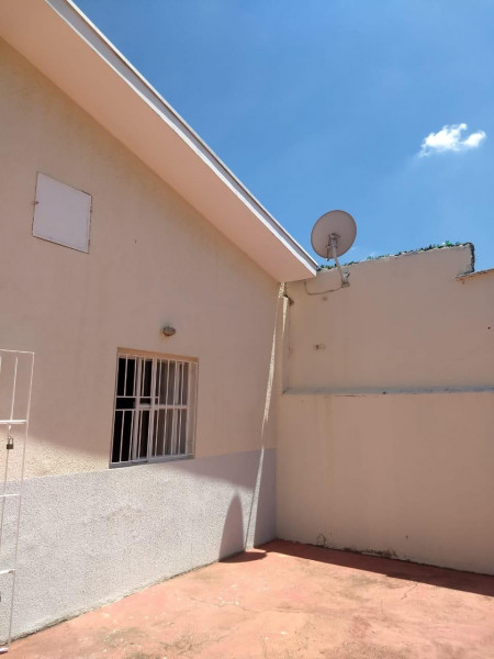 Casa à venda Jardim Leonor com 150m² e 3 quartos por R$ 1.100.000 - 191899933-parede-da-casa-vista-do-quintal.jpeg