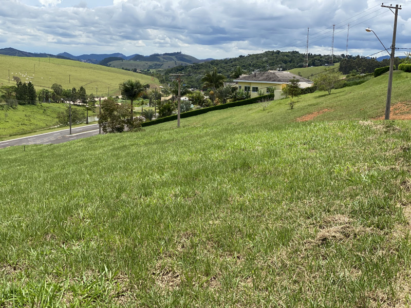 imóvel com 300m² - Centro - Paraibuna