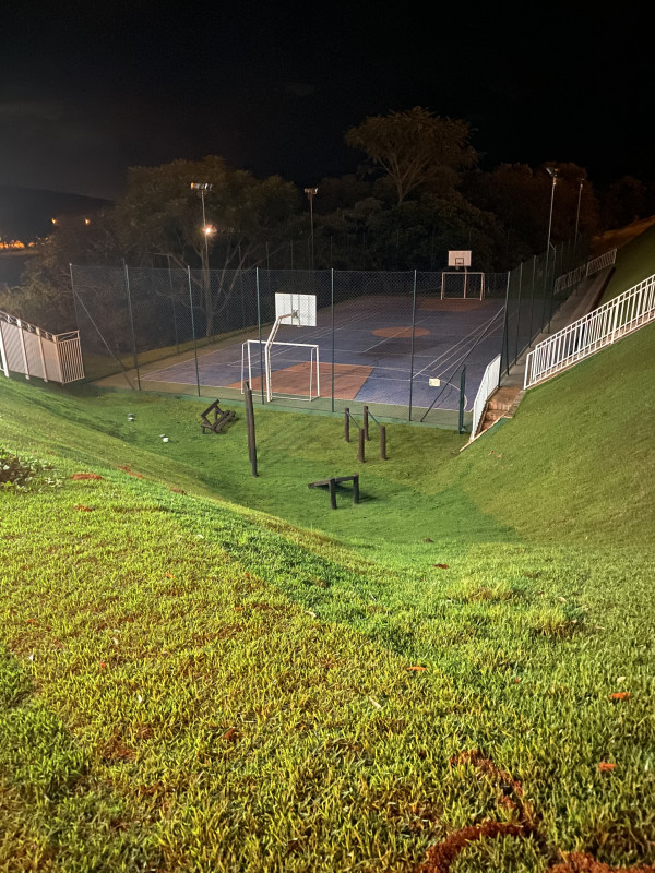 imóvel com 300m² - Centro - Paraibuna