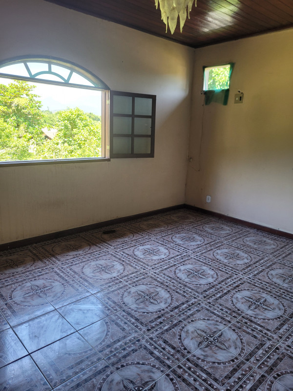 imóvel com 2700m² - Centro - Guapimirim