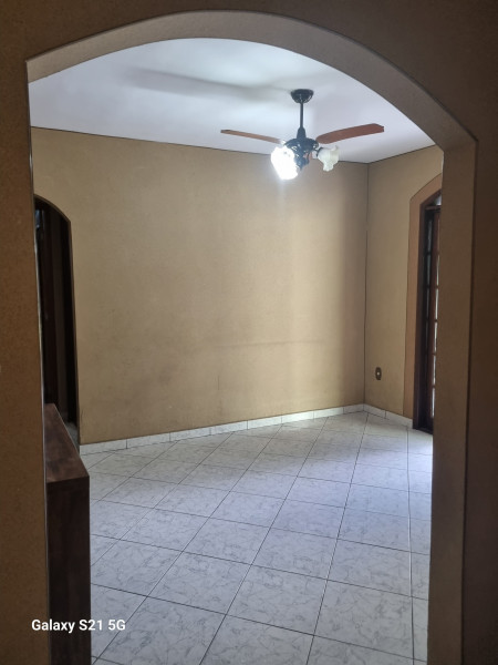 Casa à venda Campo Grande com 360m² e 3 quartos por R$ 650.000 - 42469965-20230128-160147.jpg