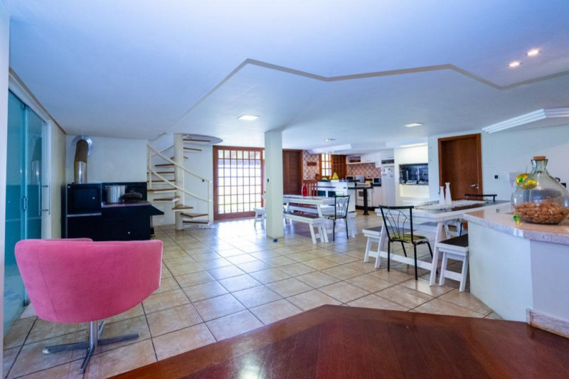imóvel com 480m² - São Luiz - Farroupilha