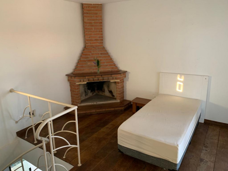 Casa à venda Bal Tres Marias com 390m² e 4 quartos por R$ 650.000 - 1586290949-quarto-5-lareira-cama.jpeg