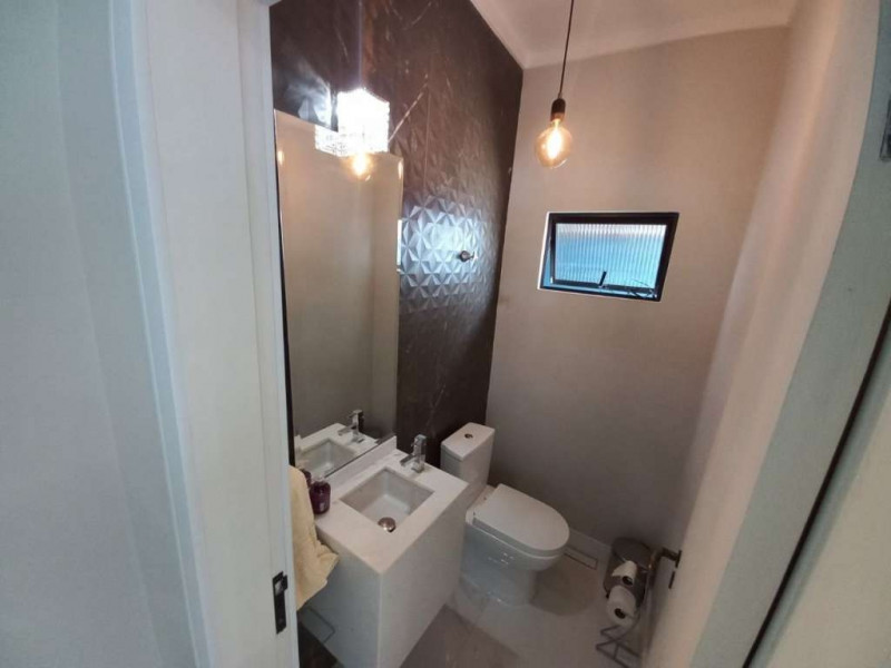 Casa à venda Bucarein com 257m² e 3 quartos por R$ 1.190.000 - 1104304152-lavabo.jpg