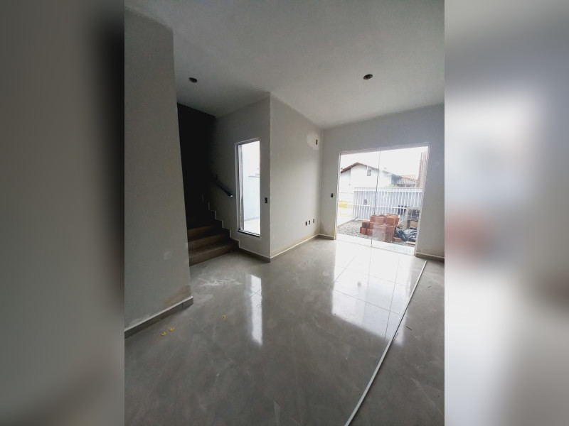 Casa à venda Quinta dos Acorianos com 65m² e 2 quartos por R$ 290.000 - 20240515-144923.jpg