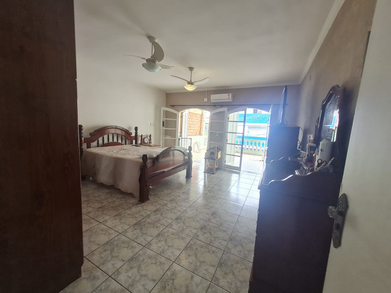 imóvel com 278m² - Jardim Maria Helena - Carapicuiba