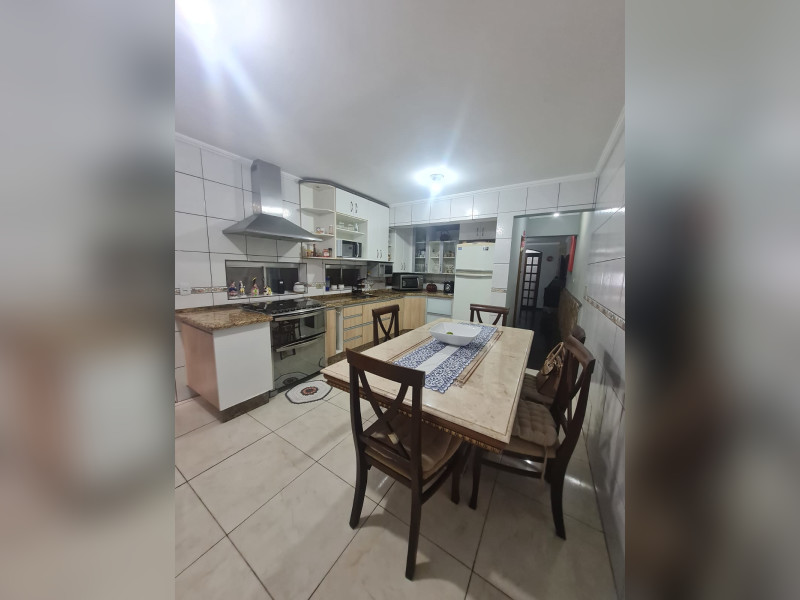 imóvel com 278m² - Jardim Maria Helena - Carapicuiba