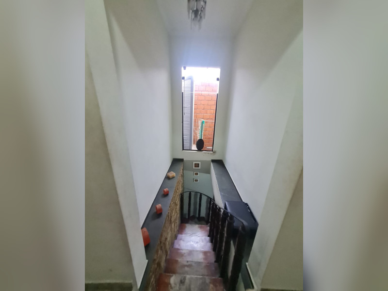 imóvel com 278m² - Jardim Maria Helena - Carapicuiba