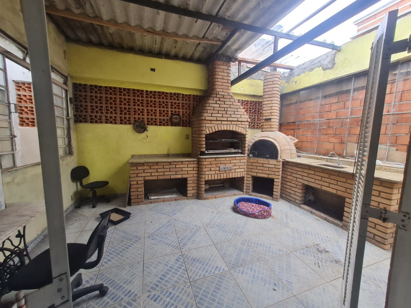 imóvel com 278m² - Jardim Maria Helena - Carapicuiba