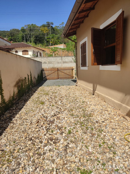 Sítio à venda Centro com 580m² e 2 quartos por R$ 325.000 - 715785356-img-20220419-wa0056.jpg