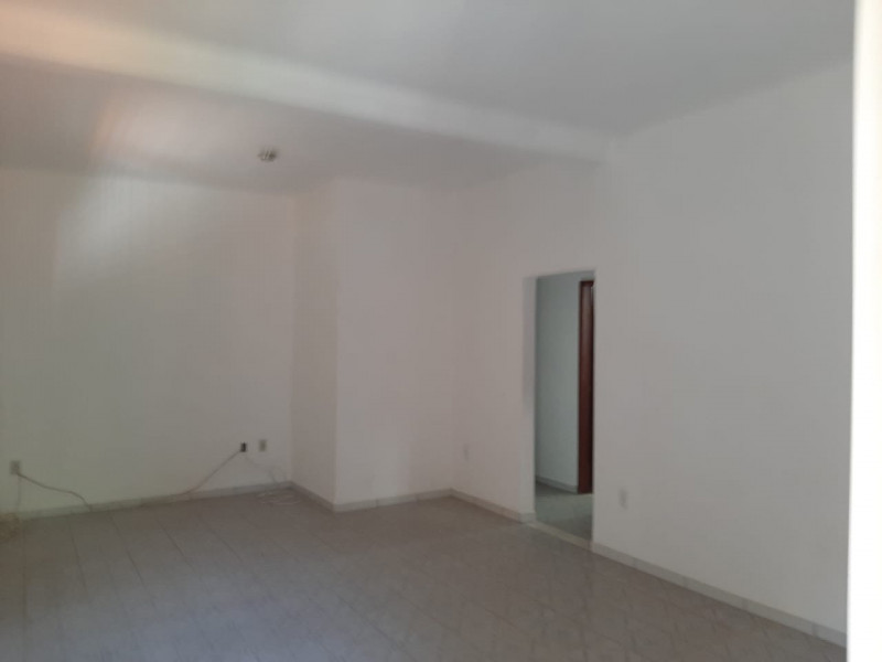 imóvel com 206m² - Centro - Bananal