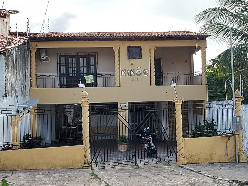 Casa à venda Centro com 300m² e 4 quartos por R$ 450.000 - 2069915478-img-20221227-160927508.jpg
