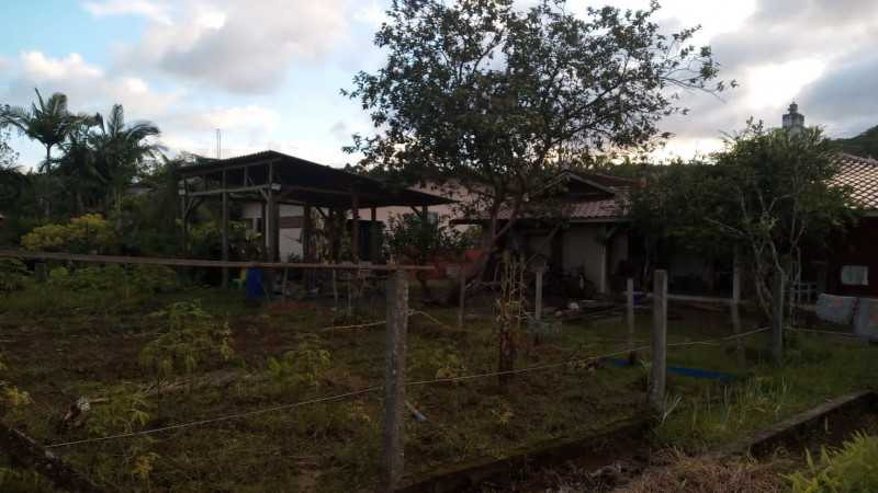 Casa à venda Escalvados com 968m² e 3 quartos por R$ 480.000 - 1674023431-img-20240121-wa0042.jpg