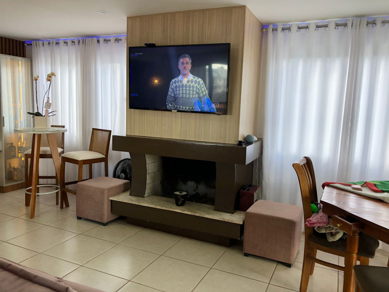 Cobertura à venda Bela Vista com 246m² e 4 quartos por R$ 890.000 - 993088537-1569bb95-56aa-4600-934e-41ee8ce738f6.jpeg