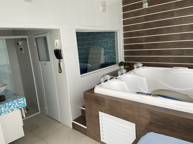 Cobertura à venda Ponta da Praia com 388m² e 4 quartos por R$ 2.200.000 - 1920808112-img-5703.jpeg