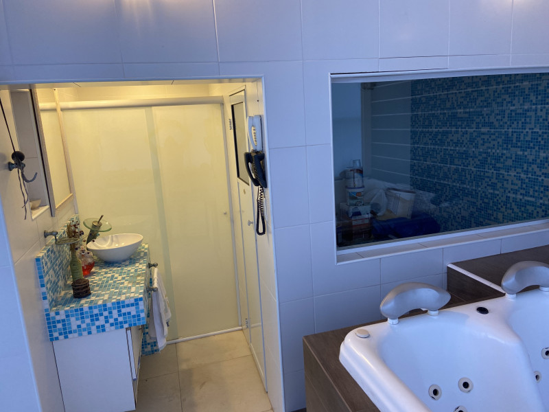 Cobertura à venda Ponta da Praia com 388m² e 4 quartos por R$ 2.200.000 - 478835483-img-5710.jpeg