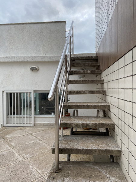 Cobertura à venda Ponta da Praia com 388m² e 4 quartos por R$ 2.200.000 - 500609867-img-5715.jpeg