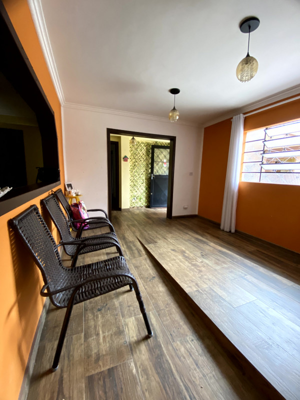 Casa à venda Xaxim com 229m² e 5 quartos por R$ 650.000 - 1869243400-img-0394.jpg