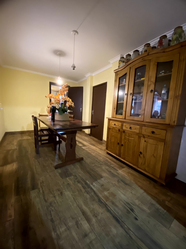 Casa à venda Xaxim com 229m² e 5 quartos por R$ 650.000 - 386544299-img-0382.jpg